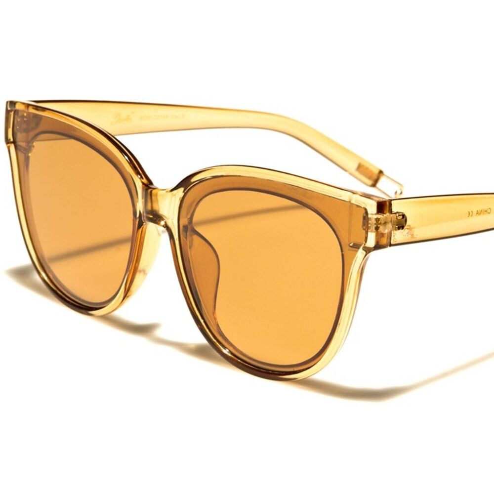 Amber Retro Cat Eye Sunglasses Gold Temple Arms